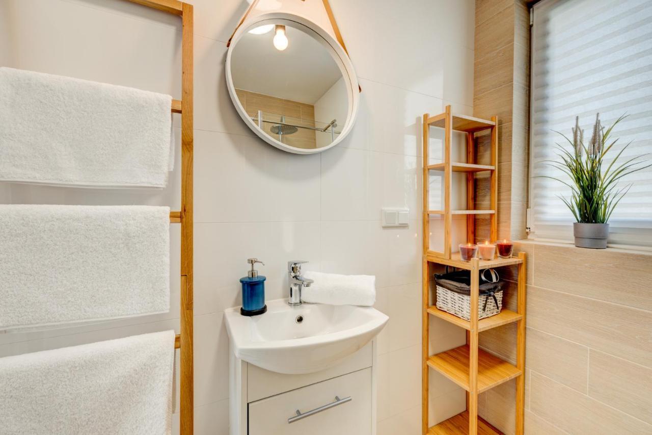 Apartamenty Na Fali - Morski , Blekity , Marynarski Pobierowo Exterior foto